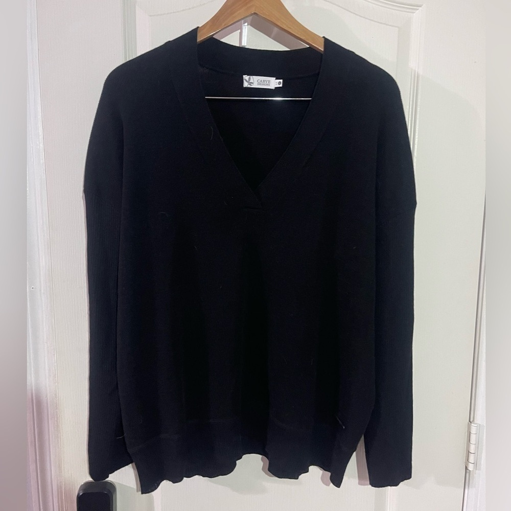 Carve Designs Classic Black V-Neck Sweater